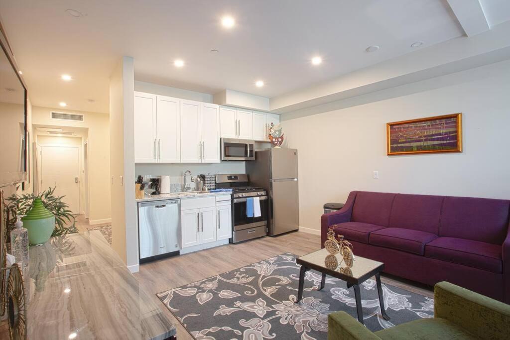 1-Bedroom with Cali King Size Bed in San Diego Exterior foto